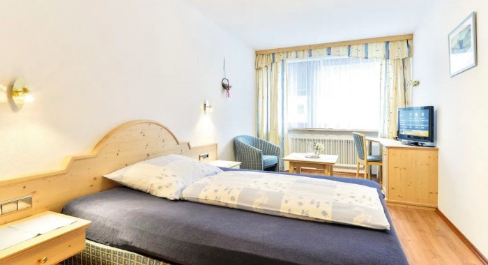 Hotel Bergheim, Lech ski chalet, image 5